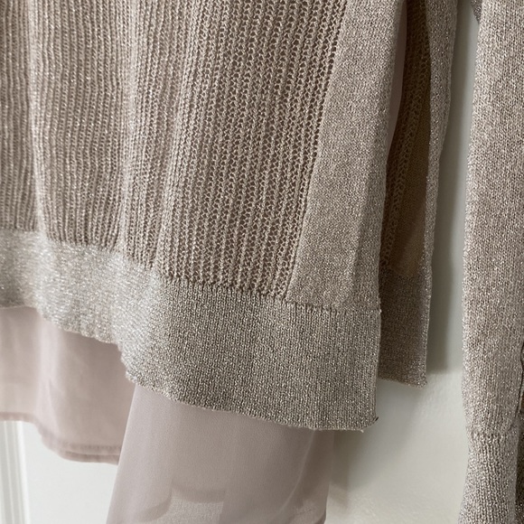 Lucky Brand Metallic Silvery Beige Sweater w Crochet Detail w MEASUREMENTS Sz S - Picture 4 of 11